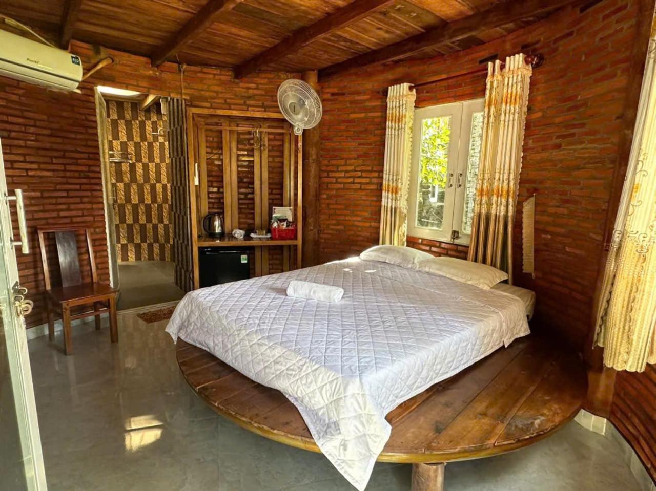 Lava Rock Viet Nam Lodge Anhfly Resort Nam Cát Tiên Exterior foto