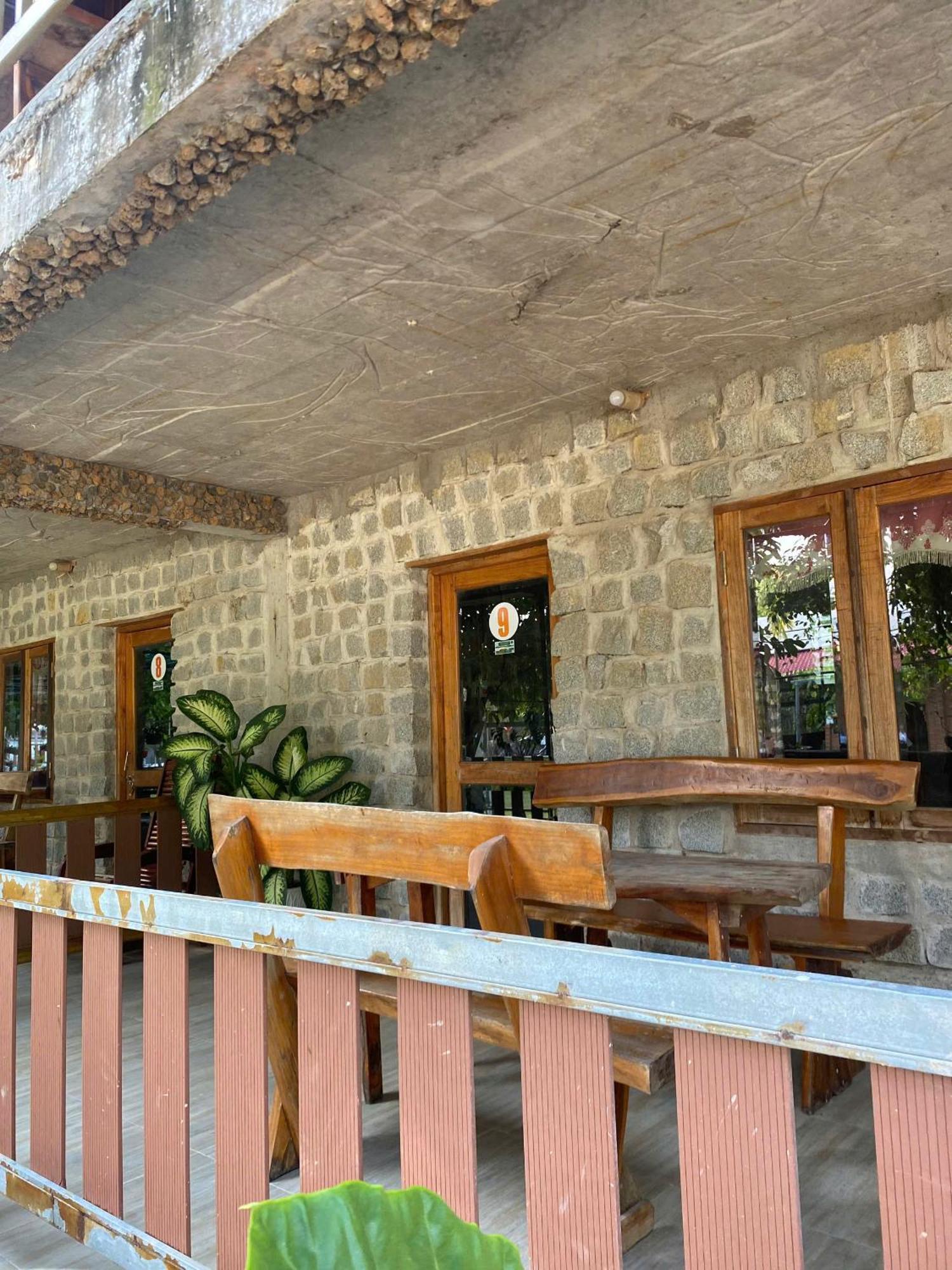 Lava Rock Viet Nam Lodge Anhfly Resort Nam Cát Tiên Exterior foto